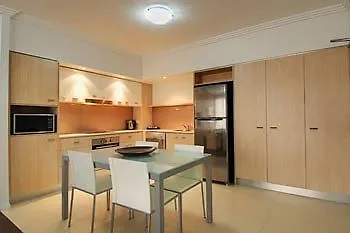 Chancellor Lakeside Apartments Gold Coast